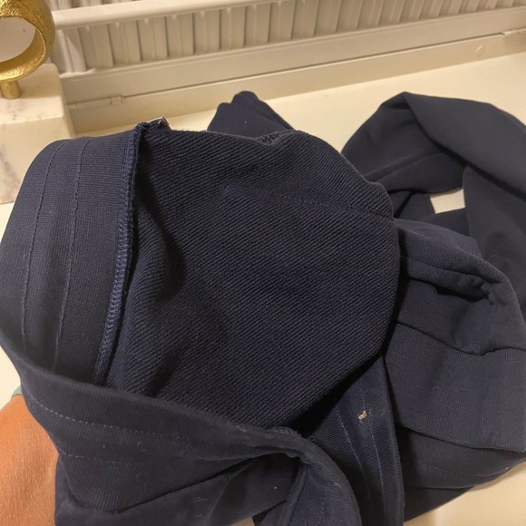 Navy blue sweatpants Medium fits perfectly  front with signature logo and label - Picture 10 of 16